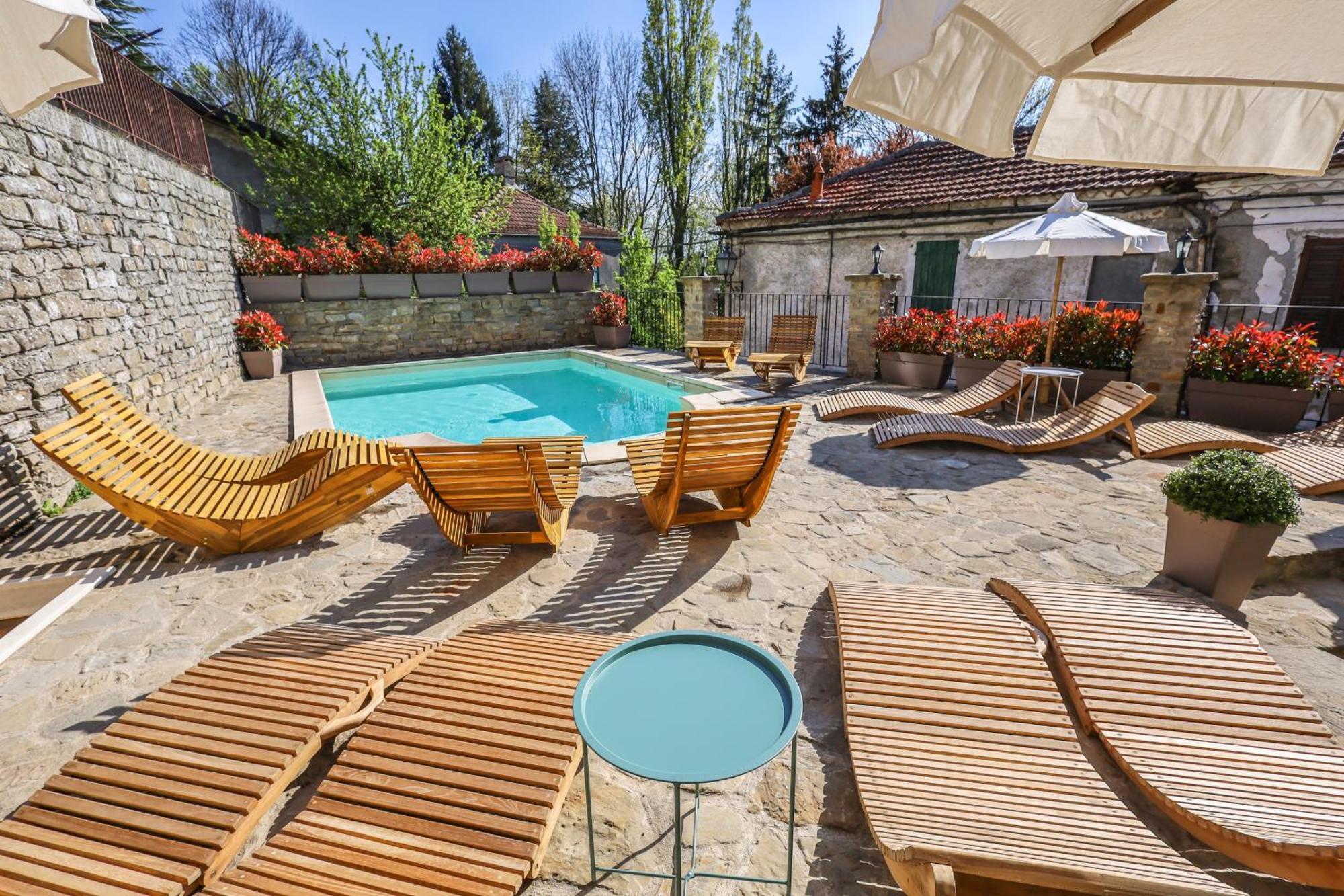 Albergo Del Bramante Roccaverano ภายนอก รูปภาพ