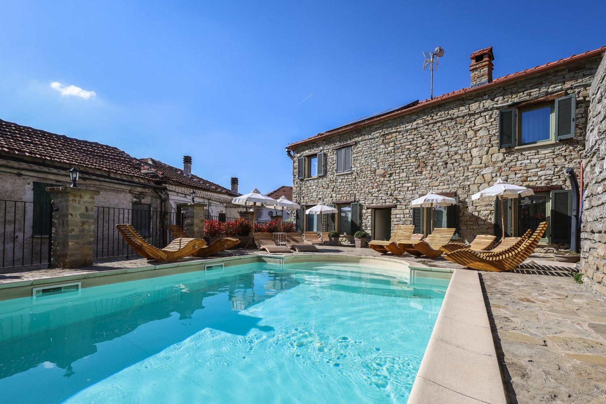 Albergo Del Bramante Roccaverano ภายนอก รูปภาพ